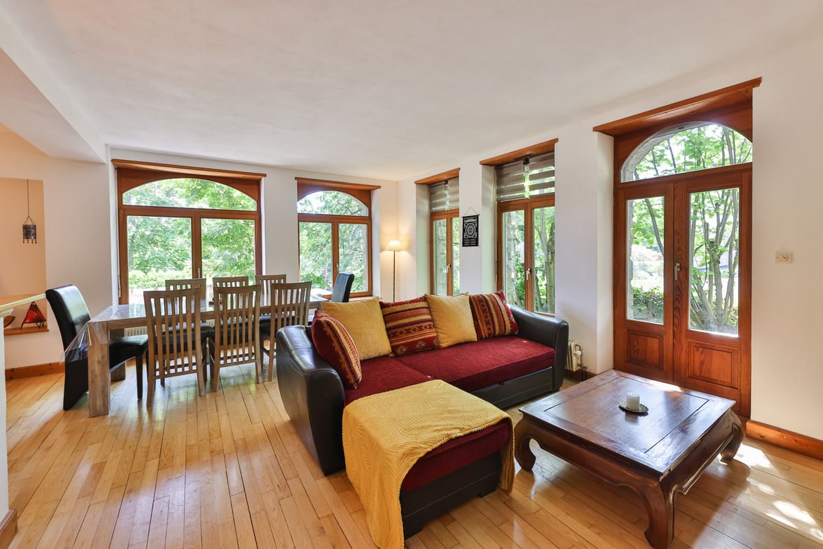 Séjour salon salle à manger cocooning du gite du Manoir des Sens à Thannenkirch